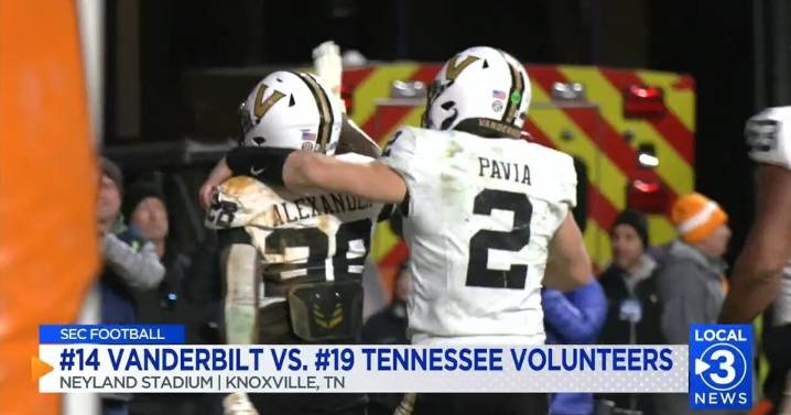 Diego Pavia, #14 Vanderbilt Commodores come into Knoxville and take down #19 Tennessee Volunteers