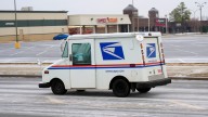 USPS, UPS, FedEx holiday shipping deadlines. When to ship Christmas gifts