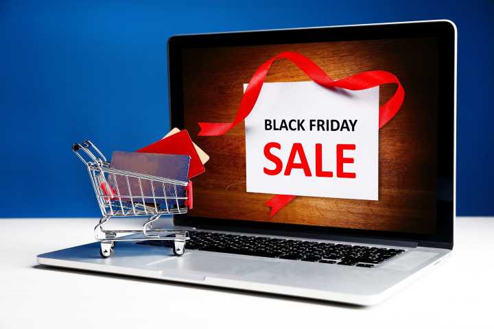 SIC sanciona a diez empresas por irregularidades en promociones durante el Black Friday 2024