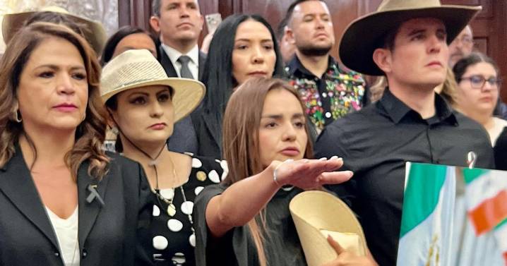 Grecia Quiroz da discurso como alcaldesa de Uruapan