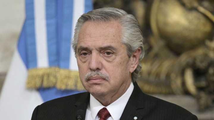 Alberto Fernández respaldó la gestión de "Chiqui" Tapia en AFA