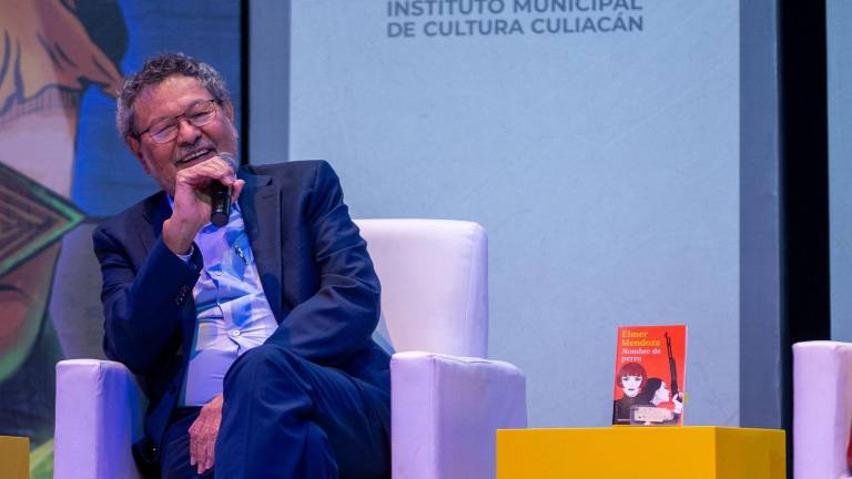 Cierra la FIL con la saga de ‘El Zurdo Mendieta’ de Élmer Mendoza