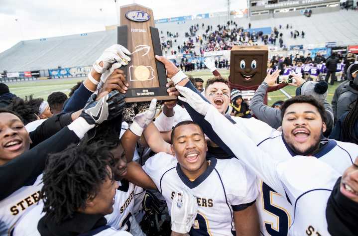 Farrell vs. Seton LaSalle: Watch Pa. high school football playoff state semifinal live