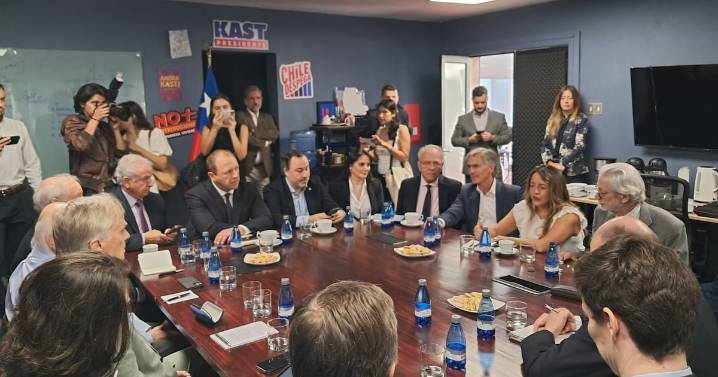 Tras cita con economistas cercanos a Matthei, candidatura de Kast se abre a revisar gradualidad de ajuste fiscal de US$6.000 millones