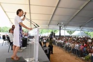 Presidenta Sheinbaum apuesta por el Tren Maya de carga y promete bajar el precio de la gasolina en el sureste