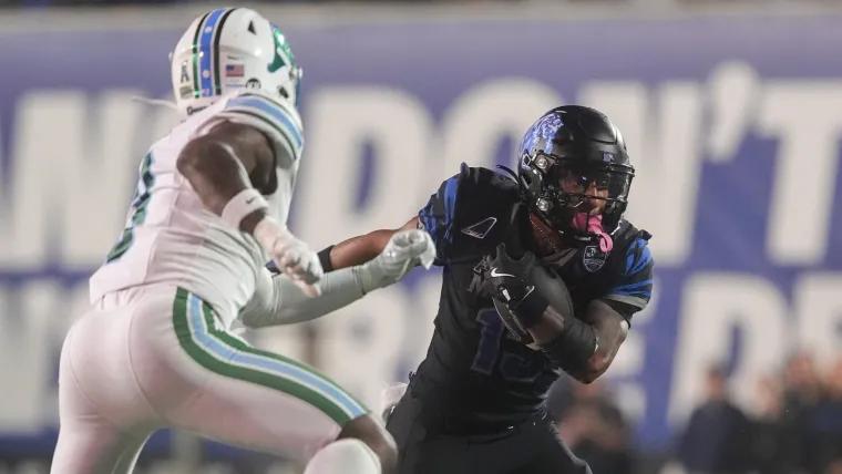 Tulane keeps Playoff hopes alive with 38-32 win over No. 22 Memphis