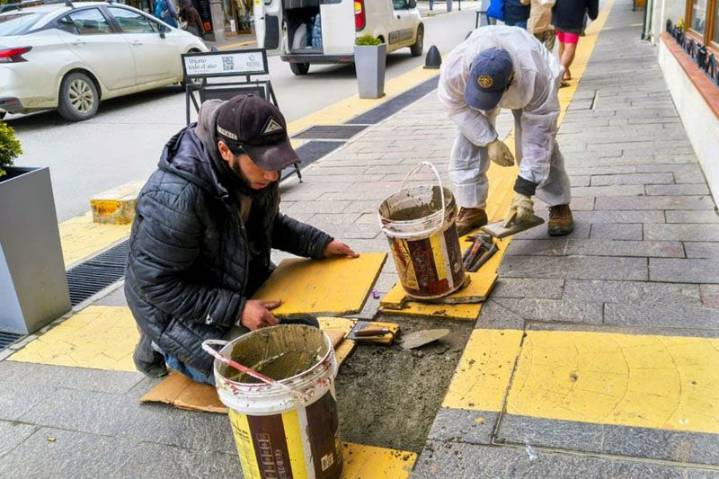 Continúan los trabajos de embellecimiento en el casco céntrico