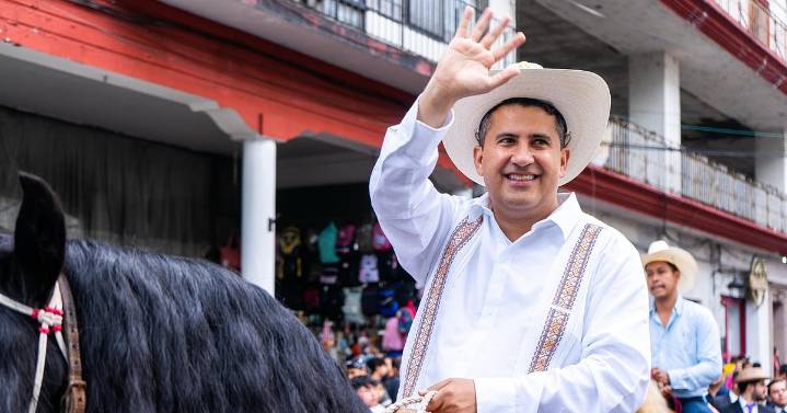 Banda Perla de Michoacán lanza consulta para renombrar Ilusión 98 en honor a Carlos Manzo