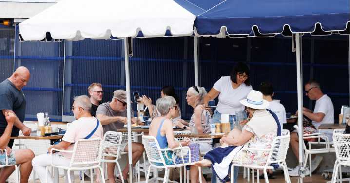 Retirees could be $200,000 worse off due to glaring issue with superannuation system, report finds