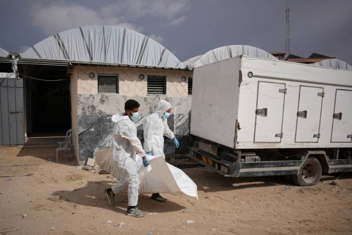 Bodies of 15 Palestinians returned by Israel, health officials in Gaza say