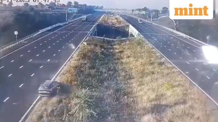 Crash horror on Delhi-Mumbai Expressway: 5 die as speeding car falls into ditch