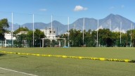 Hombre de la tercera edad muere tras desvanecerse mientras jugaba futbol en Monterrey
