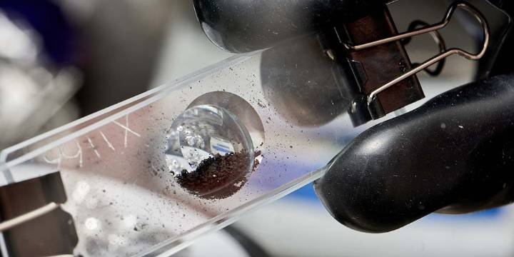 La NASA descubrió un aminoácido clave para la vida en una muestra del asteroide Bennu