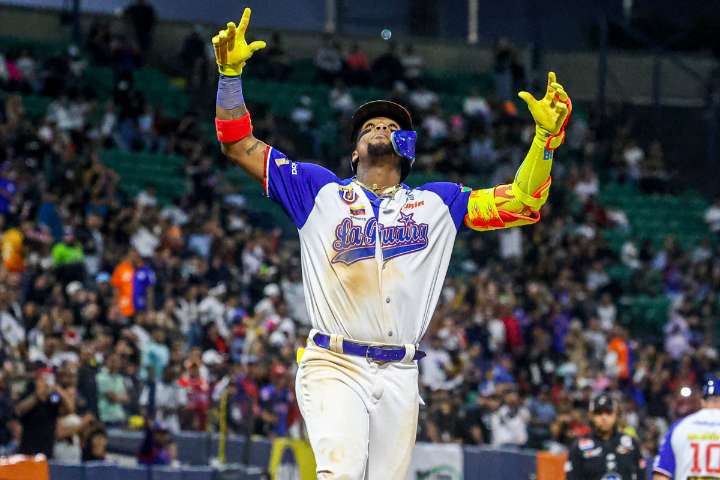 Ronald Acuña Jr. activa el modo La Bestia en Venezuela: conecta jonrón y gana duelo de Grandes Ligas a Adbert Alzolay