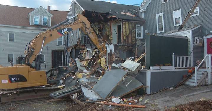 Family hopes to rebuild popular downtown Milford restaurant destroyed by fire