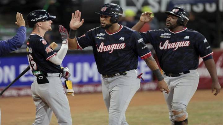 Tigres de Aragua rugen con homenaje a Buddy Bailey y paliza...