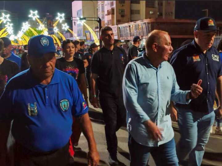 ¡Atención! Prohíben circulación de camiones en avenida Bella Vista por la feria y la temporada navideña