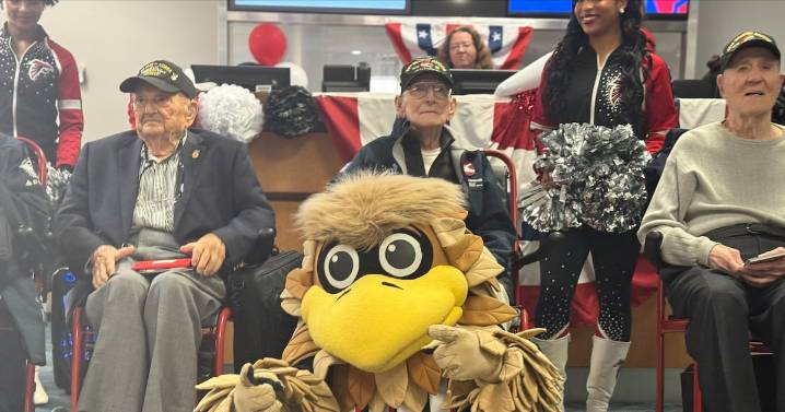 101-year-old Falcons fan heading to Berlin for game vs. Colts