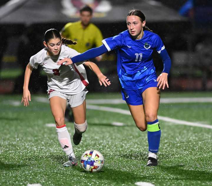 Teaghan Irvin of Mountain View tops 3A Greater St. Helens League girls soccer all