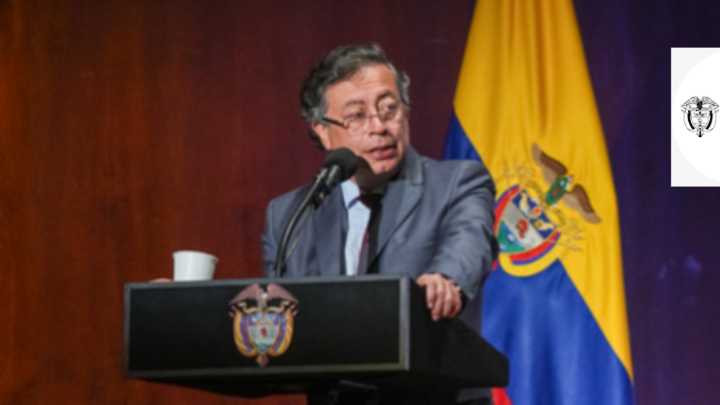 Las reacciones en el mundo político sobre la decisión del CNE de sancionar a la campaña Petro Presidente por violación de topes electorales