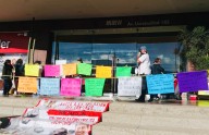 Protestan trabajadores jubilados del Cobao por incumplimientos laborales de Directora; toman oficinas en Plaza del Valle