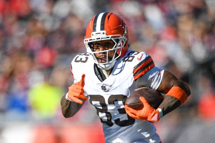 What Is Malachi Corley’s Net Worth in 2025? All About NFL WR’s Salary, Career Earnings & More Find out Cleveland Browns WR & returner Malachi Corley Net Worth, contract details, his salary and career