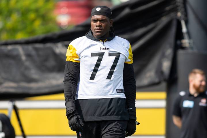 Pittsburgh Steelers lose Broderick Jones for extended time to neck injury
