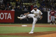 El ex grandeliga Ronald Herrera se muestra ante varios equipos buscando nuevo contrato en la LVBP