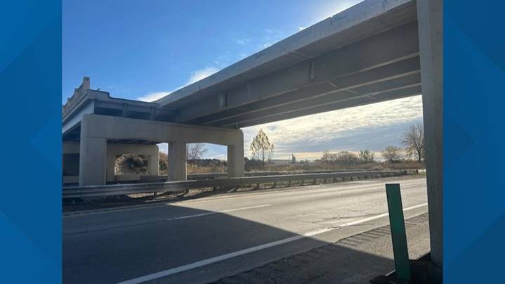 MDOT: Portion of SB US-131 reopens in Allegan Co. after being closed due to semi truck crash