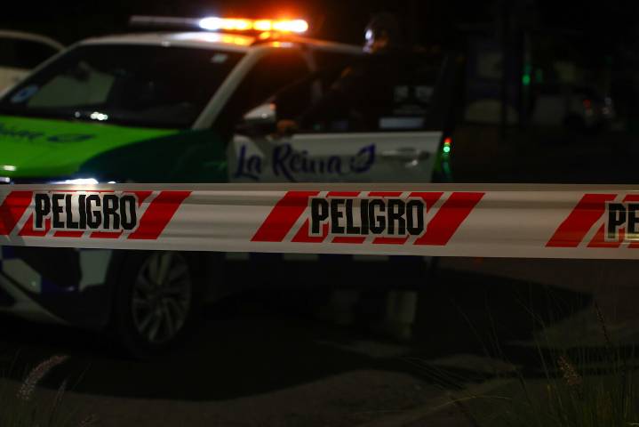 Intento de envenenamiento previo y familiares directos imputados: Los detalles del triple homicidio en La Reina