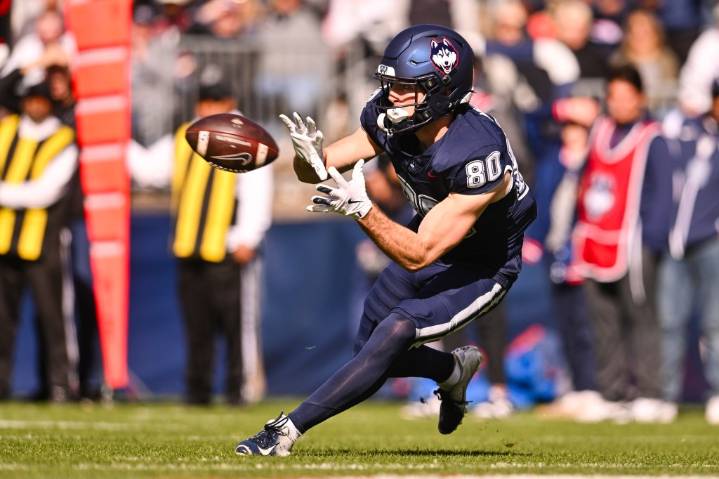 Dom Amore: UConn football gets back in the bowl business, but this time it's business as usual