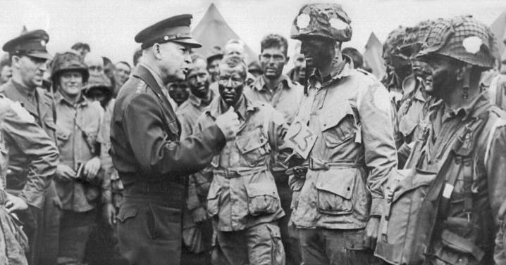 WW2 hero's grandson finds priceless D-Day treasure while clearing out attic 