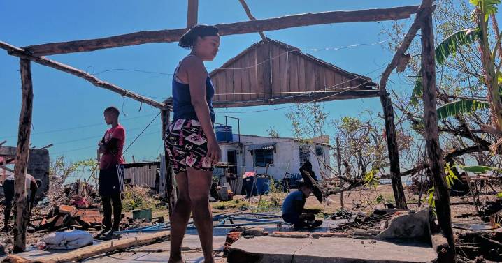 Miles de cubanos siguen sin electricidad ni agua casi un mes después del paso del huracán Melissa