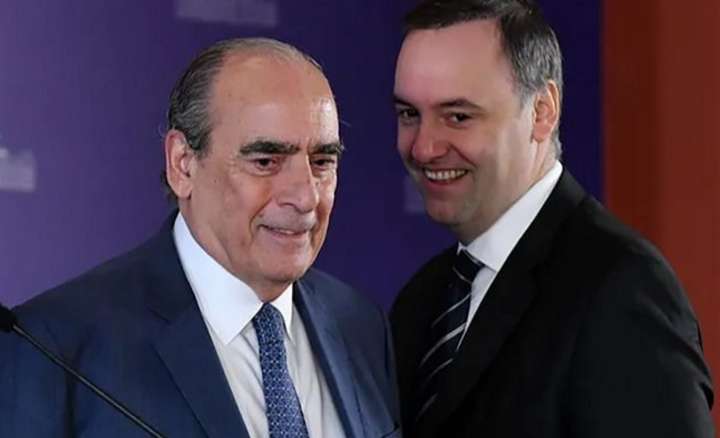 Francos renunció y lo reemplaza Adorni