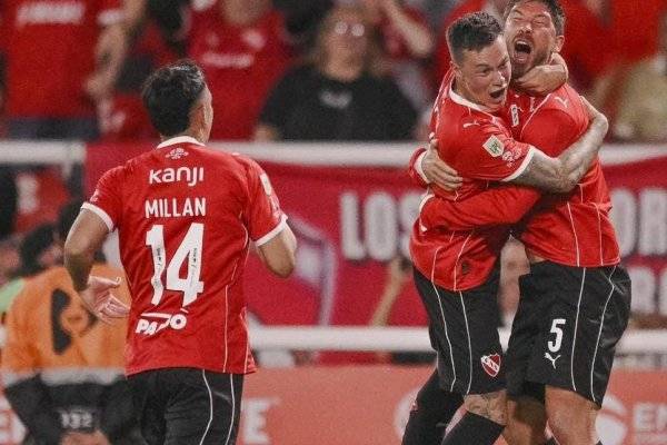 Goleada para soñar con el milagro de la clasificación a playoffs