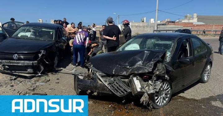 18:09 Grave choque en Comodoro: corrían picadas borrachos e impactaron de frente contra una conductora