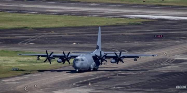 El Salvador, según The New York Times, acoge aviones de ataque de Estados Unidos.