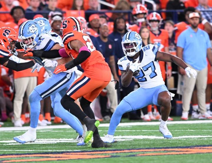 Deadspin | UNC shuts down Syracuse's offense, earns first ACC win