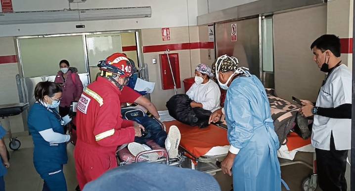 Arequipa: Motociclista lucha por su vida tras choque violento