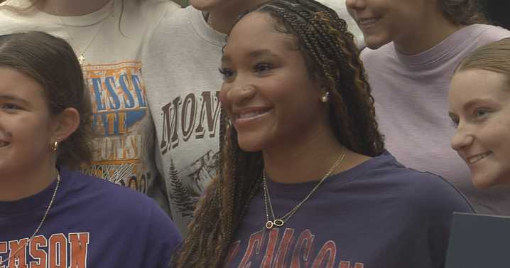 Bradley Central's Kimora Fields makes it official by signing with Clemson