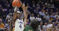 LSU women showing they can be dangerous from 3
