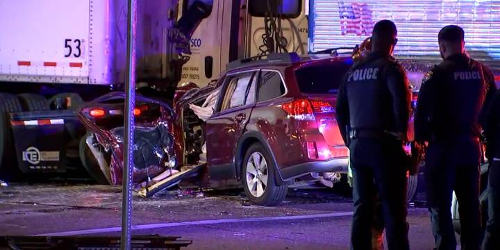 SUV fleeing hit-and-run crashes into 2 semi trucks in west Phoenix