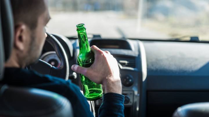 Qué delito le aplica a un conductor ebrio que provoque la muerte de una persona: estos son los grados de alcoholemia establecidos