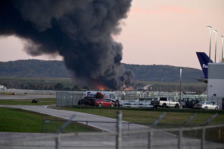 UPS plane crashes in Kentucky airport