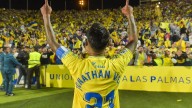 La quinta despedida de Viera de la UD Las Palmas es la definitiva: empresario, entrenador y subir al Arucas