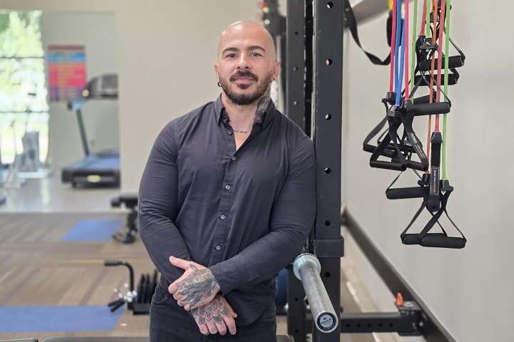 El cerebro puede entrenarse con hielo y dolor para gozar del ejercicio, revela un estudio