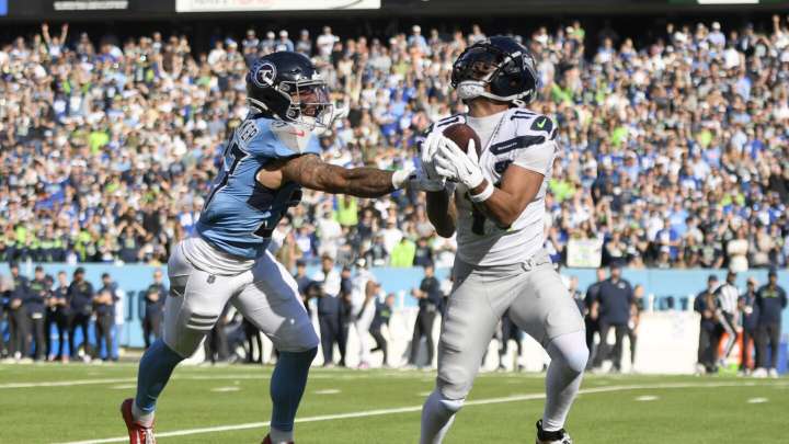 Seahawks stretch lead to 16-3 before halftime