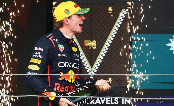 Verstappen remontó en Brasil y advirtió: “No nos hemos rendido”