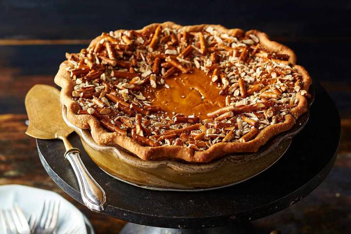 Best Thanksgiving Pie Recipes to Make for the Holidays