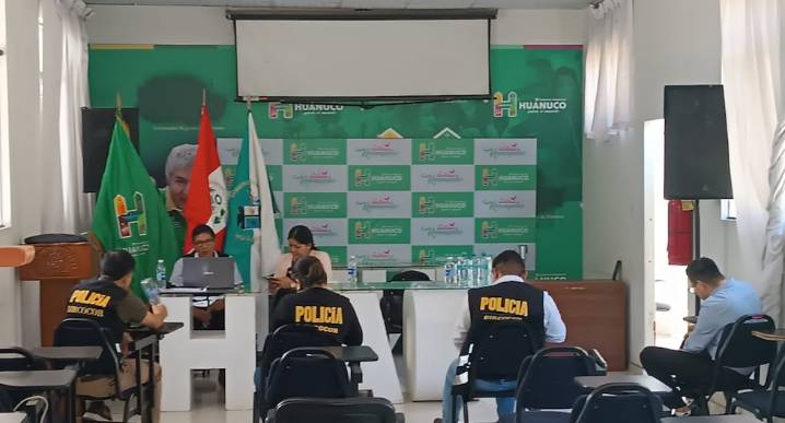 Procuraduría y Policía Anticorrupción intervienen oficinas del Gobierno Regional Huánuco
